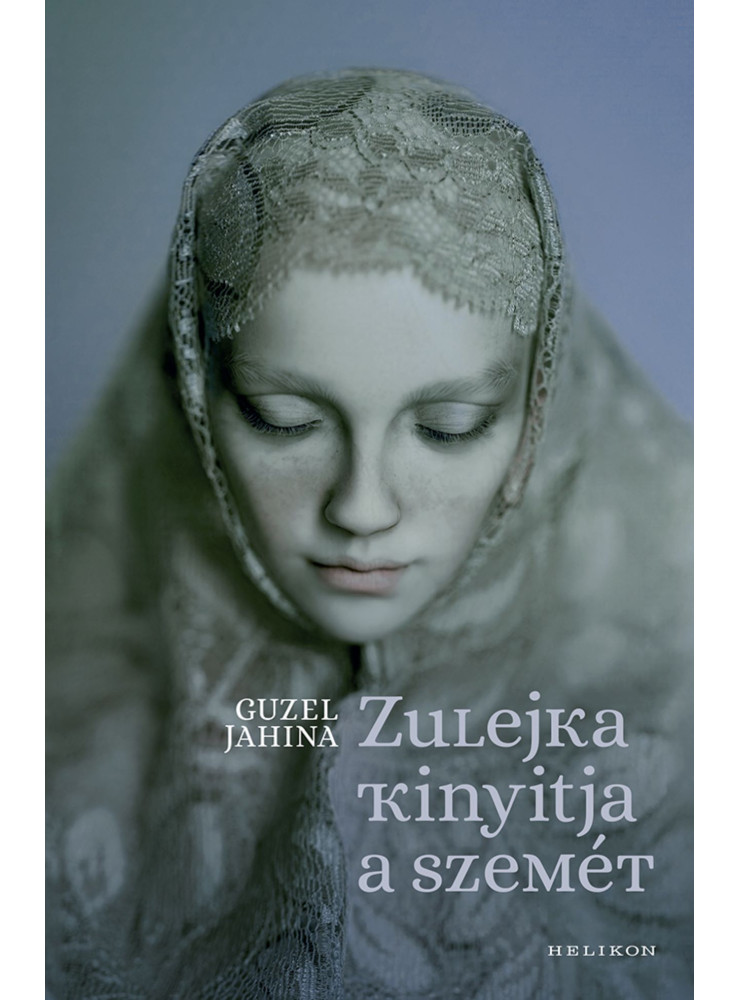 ZULEJKA KINYITJA A SZEMÉT