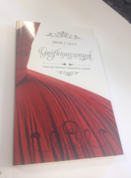 GRÓFKISASSZONYOK
