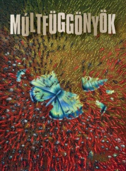 MÚLTFÜGGÖNYÖK