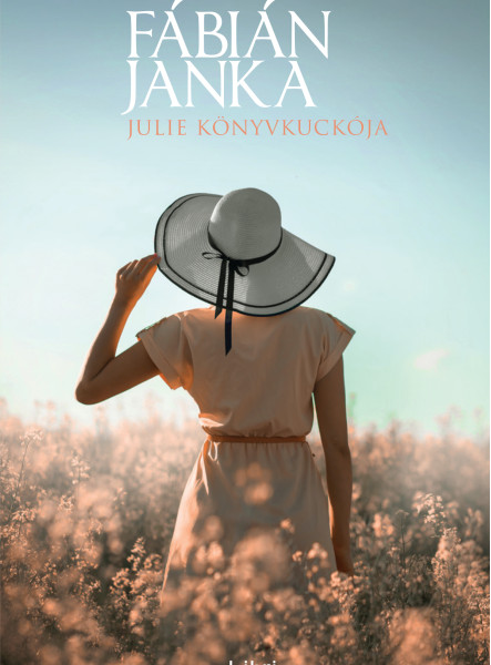 JULIE KÖNYVKUCKÓJA - FŰZÖTT